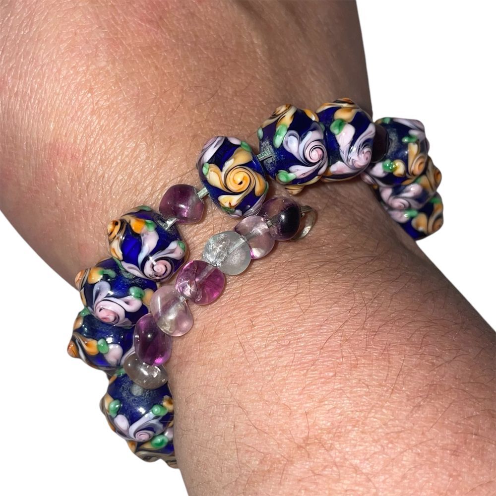 Artisan memory wire handmade blown glass amethyst‎ crystal blue purple bracelet